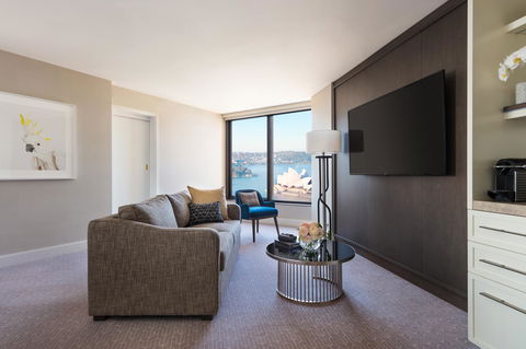 Four Seasons Hotel Sydney - Hervey Bay Accommodation 1