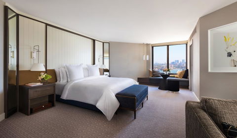 Four Seasons Hotel Sydney - Hervey Bay Accommodation 7