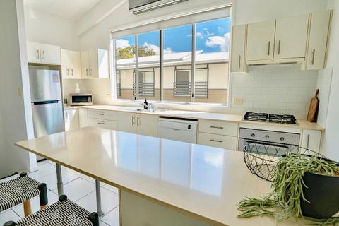 Hastings By The Sea - Hervey Bay Accommodation 8