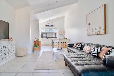 Hastings By The Sea - Hervey Bay Accommodation 6
