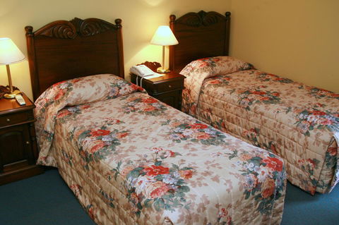 Avonmore On The Park Boutique Hotel - Tourism Hervey Bay 2
