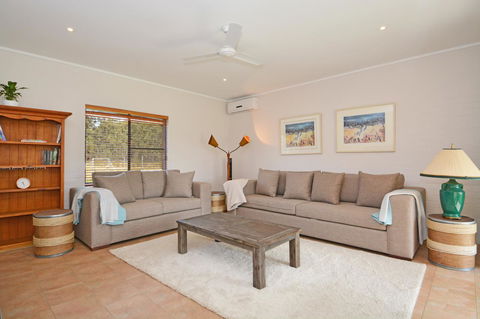 JE Guesthouse, Central To All The Hunter Valley Has To Offer - Hervey Bay Accommodation 2