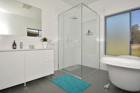 JE Guesthouse, Central To All The Hunter Valley Has To Offer - Hervey Bay Accommodation 27