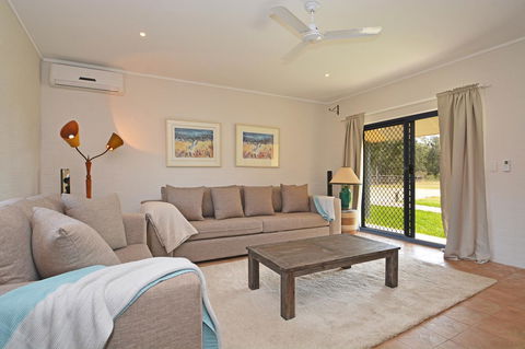 JE Guesthouse, Central To All The Hunter Valley Has To Offer - Hervey Bay Accommodation 1