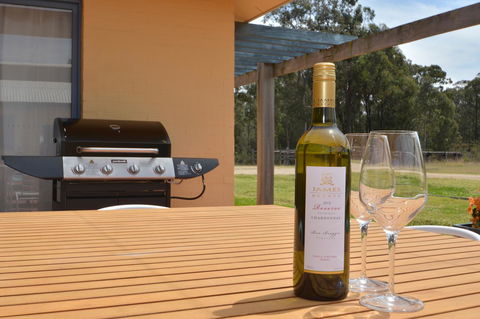JE Guesthouse, Central To All The Hunter Valley Has To Offer - Hervey Bay Accommodation 10