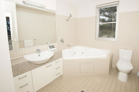 Grandview Apartments - Tourism Hervey Bay 37