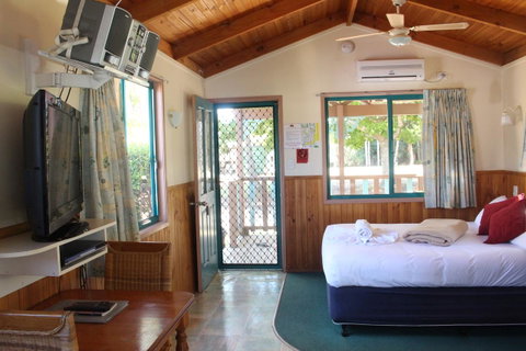 Lani\'s Holiday Island - Hervey Bay Accommodation 9