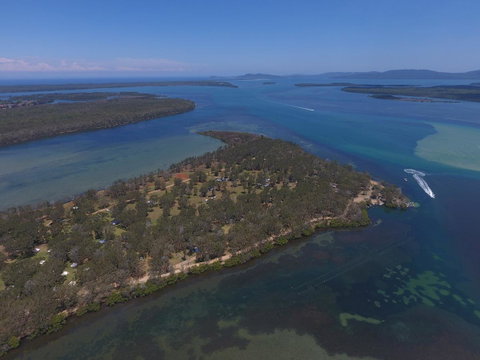 Lani\'s Holiday Island - Hervey Bay Accommodation 0