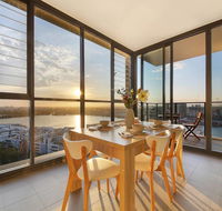 Stunning Sunset Water View 2BEDs on High Rises - Hervey Bay Accommodation