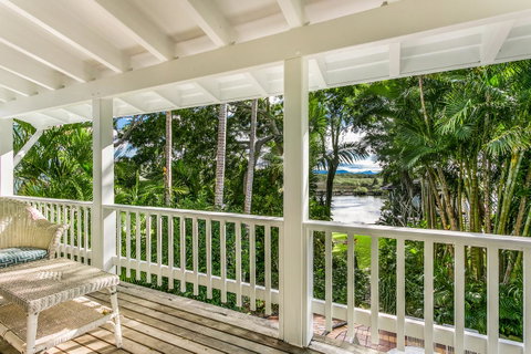 A Beach House At Byron - Hervey Bay Accommodation 5