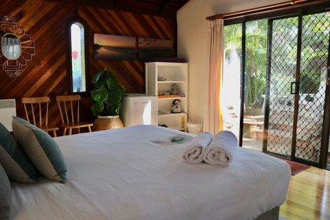 A Beach House At Byron - Hervey Bay Accommodation 32