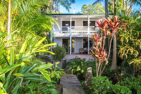 A Beach House At Byron - Hervey Bay Accommodation 4