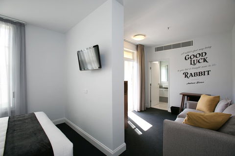 The Lucky Hotel - Hervey Bay Accommodation 29