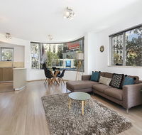 Lower Bridge and Sails - Executive 2BR Darlinghurst Apartment with Balcony and Rooftop Views - Hervey Bay Accommodation