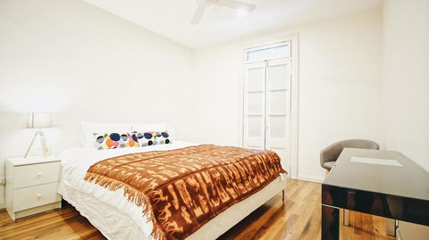Cozy 5 Bed House In Sydney - Tourism Hervey Bay 26