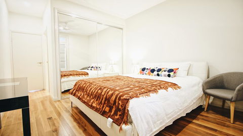 Cozy 5 Bed House In Sydney - Tourism Hervey Bay 0