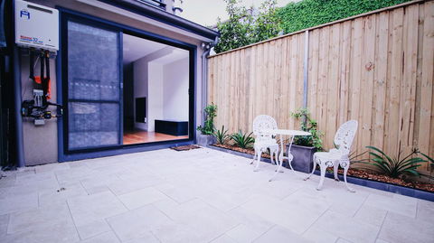 Cozy 5 Bed House In Sydney - Tourism Hervey Bay 10