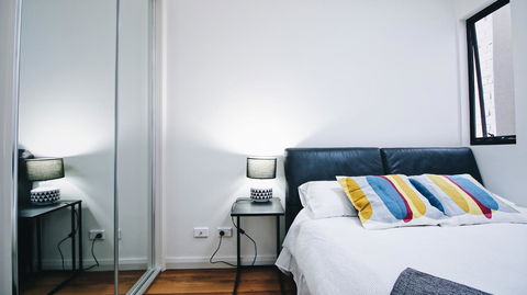 Cozy 5 Bed House In Sydney - Tourism Hervey Bay 11