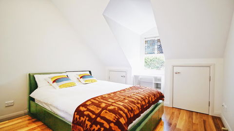 Cozy 5 Bed House In Sydney - Tourism Hervey Bay 19