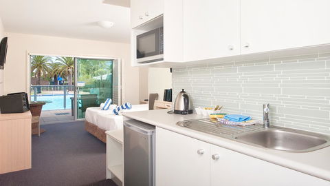 Pacific Blue, Salamander Bay - Tourism Hervey Bay 40