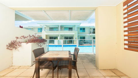 Pacific Blue, Salamander Bay - Tourism Hervey Bay 4