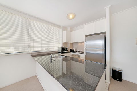 Wyndel Apartments - Apex North Sydney - Hervey Bay Accommodation 5