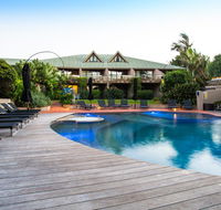 Beach Hotel Resort - Hervey Bay Accommodation