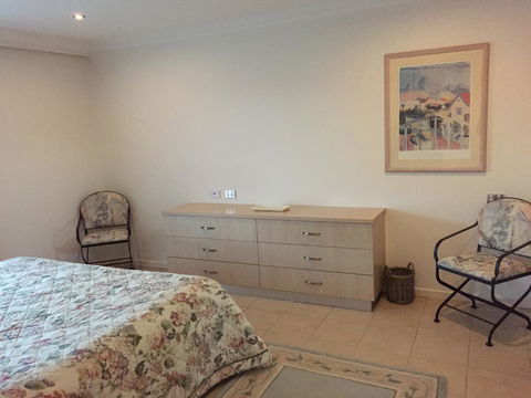 Cooma Motor Lodge Motel - Hervey Bay Accommodation 21