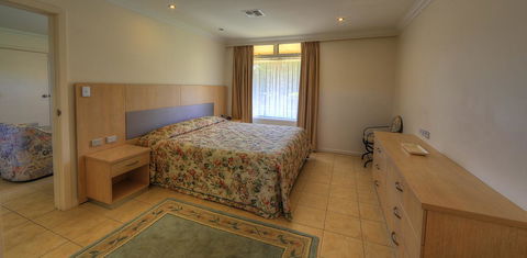 Cooma Motor Lodge Motel - Hervey Bay Accommodation 26