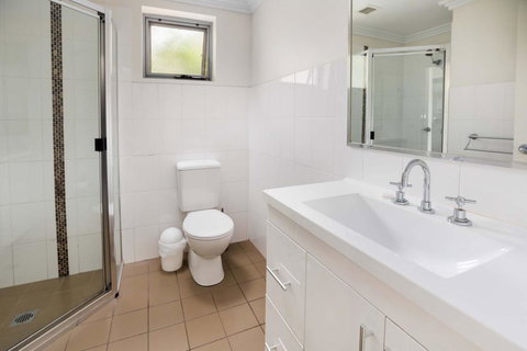 Bluegum Apartments Newcastle - Hervey Bay Accommodation 21