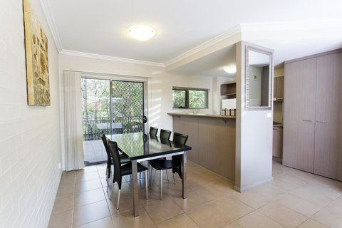 Bluegum Apartments Newcastle - Hervey Bay Accommodation 3