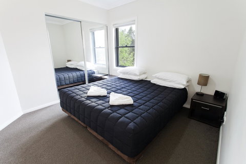 Bluegum Apartments Newcastle - Hervey Bay Accommodation 10
