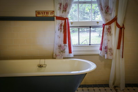 Arcadia - The Barn Cottage & Rosehill Cottage - Tourism Hervey Bay 18