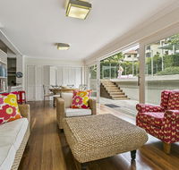 Summery spacious 4 bed home in Kurraba Point - Tourism Hervey Bay
