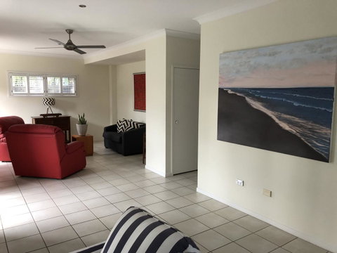 Suranadi Beach House 1 - Hervey Bay Accommodation 12