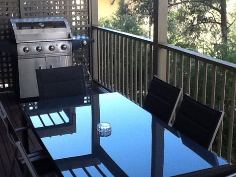 Villa De Saran Located Within Cypress Lakes - Tourism Hervey Bay 9