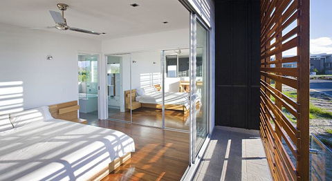 Casuarina Beachfront House - Hostie Properties - Hervey Bay Accommodation 16