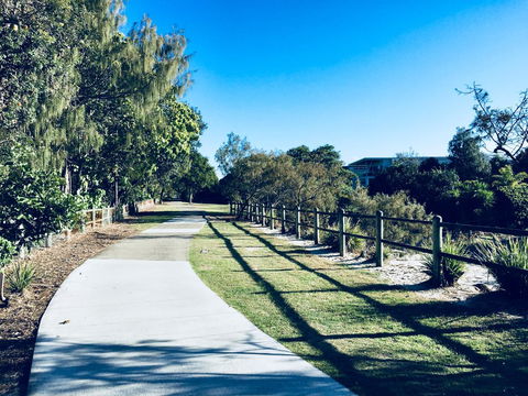 Casuarina Beachfront House - Hostie Properties - Hervey Bay Accommodation 18