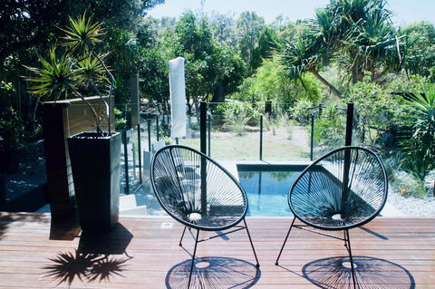 Casuarina Beachfront House - Hostie Properties - Hervey Bay Accommodation 1