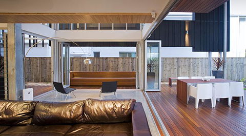 Casuarina Beachfront House - Hostie Properties - Hervey Bay Accommodation 20