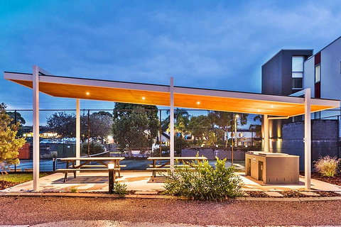 Coast 35 - Hervey Bay Accommodation 5