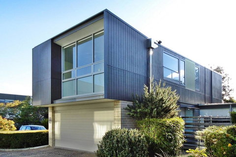 Coast 35 - Hervey Bay Accommodation 0