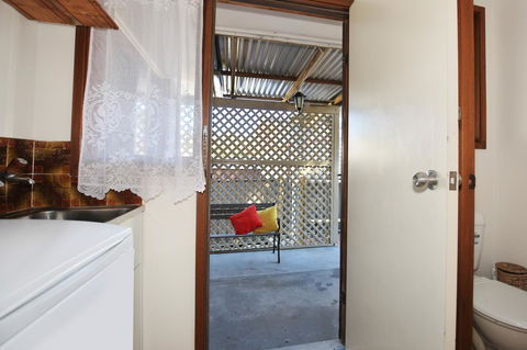 Sandy Toes Beach House Jervis Bay - 2min To Beach - Tourism Hervey Bay 21