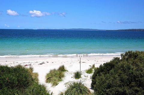 Sandy Toes Beach House Jervis Bay - 2min To Beach - Tourism Hervey Bay 24