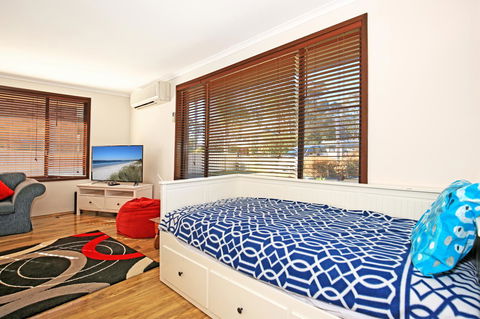 Sandy Toes Beach House Jervis Bay - 2min To Beach - Tourism Hervey Bay 4
