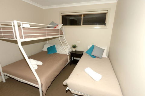 Yarrawonga Waterfront Apartments - Hervey Bay Accommodation 9