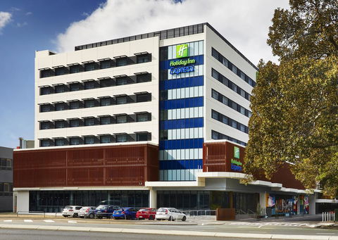 Holiday Inn Express Newcastle, An IHG Hotel - Tourism Hervey Bay 1