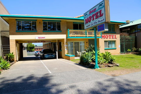 Bay Motel - Hervey Bay Accommodation 1