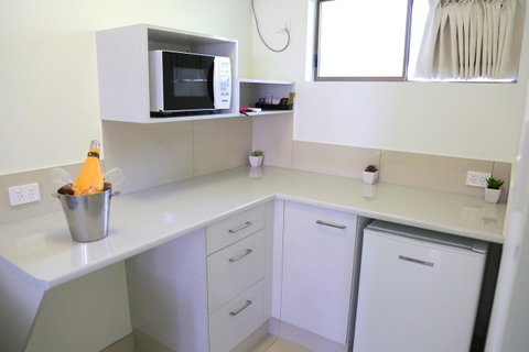 Bay Motel - Hervey Bay Accommodation 9