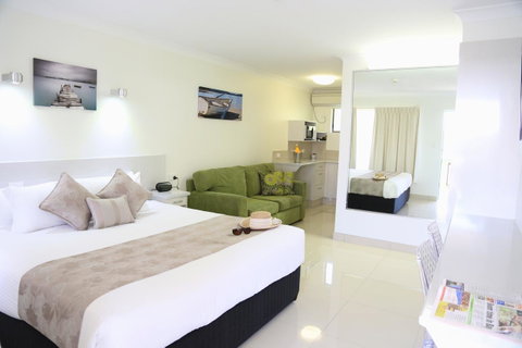 Bay Motel - Hervey Bay Accommodation 8